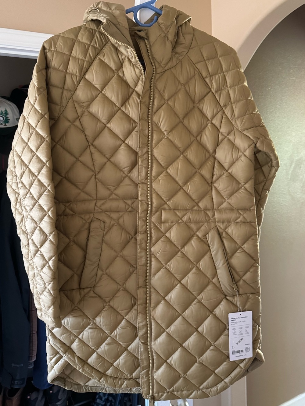 NWT Athleta Whisper Featherless Parka size small gold - Picture 4 of 4